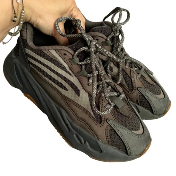 adidas Yeezy Boost 700 V2 Sneakers -  Women's 7 / Men's 6 (2019) - Picture 2 of 12